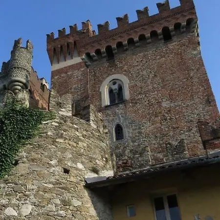 Rifugio Nel Castello Castellar